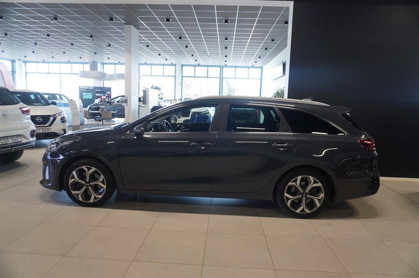 Bild 3 av Kia Ceed Sportswagon Plug-in Hybrid Gps, Multiratt, Backkamera, El Uppvärmd Ratt, Löstagbar Dragkrok