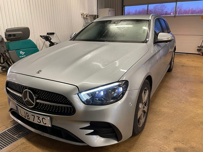 Bild 1 av Mercedes-Benz E 220 T d KOMBI AMG CDI 194HK