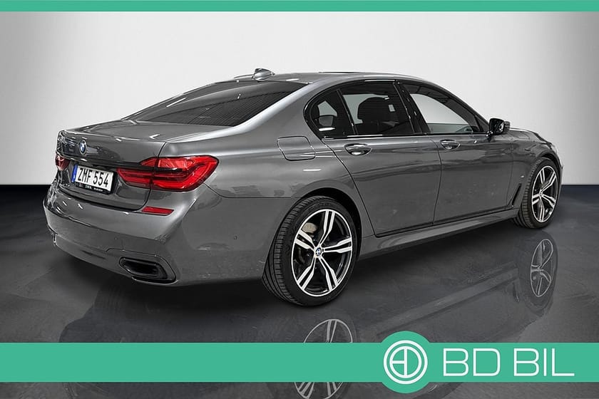 Bild 4 av BMW 740e 740 M-SPORT TAKLUCKA H/K ADAPTIV LED SE SPEC