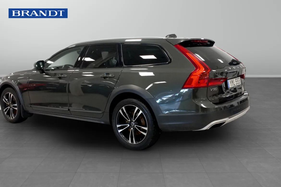 Volvo V90 Cross Country
