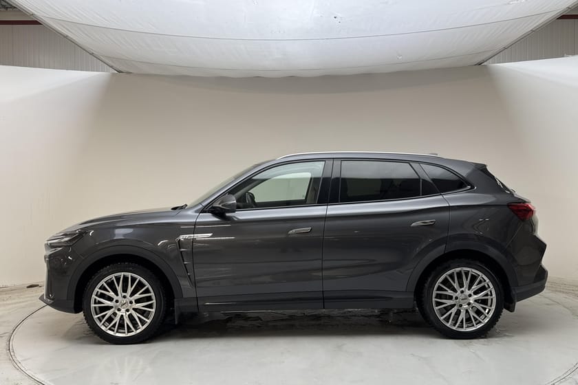 Bild 2 av MG Marvel R (180hk) Helläder Backkamera