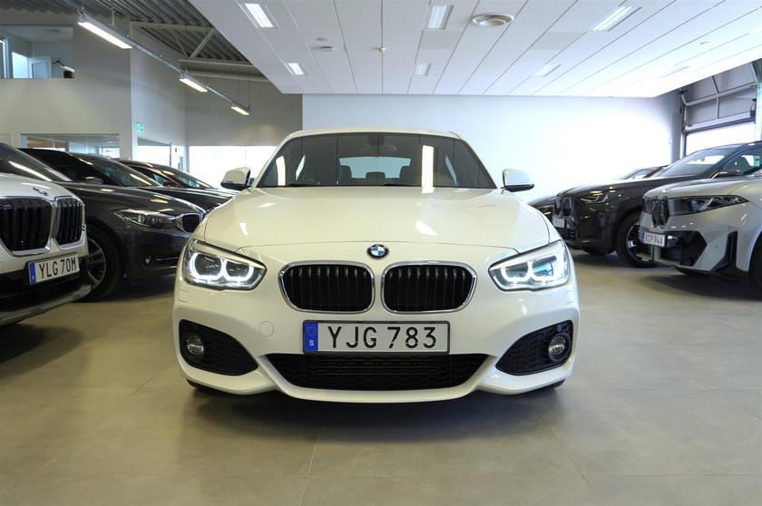 Bild 2 av BMW 118d M-Sport LED PDC Aut 150hk