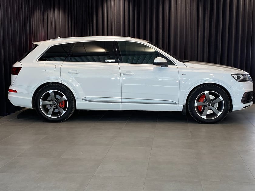 Bild 5 av Audi Q7 Quattro 3.0 TDI V6 ultra (218hk) S-LINE / BOSE / 7-SITS
