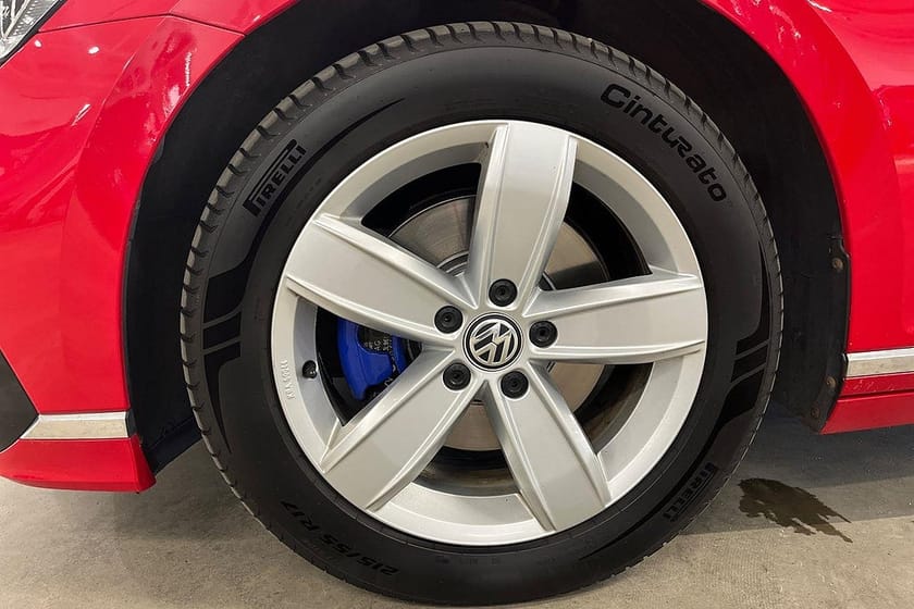 Bild 5 av Volkswagen Passat Sportscombi GTE 1.4 TSI / Panorama / Matrix / Värmare