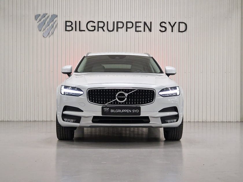 Bild 2 av Volvo V90 Cross Country D4 AWD Inscription Pro|Dragkrok|Keyless|NY Kamrem|