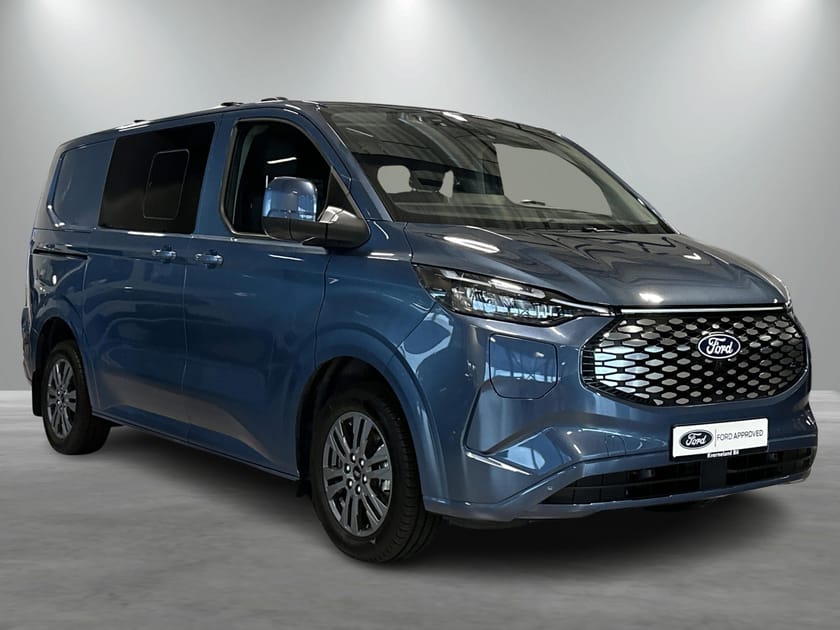 Bilde 5 av Ford E-Transit Custom 320 Crew Van 6-seter 64kWt 218hk 360 ACC BLIS ++