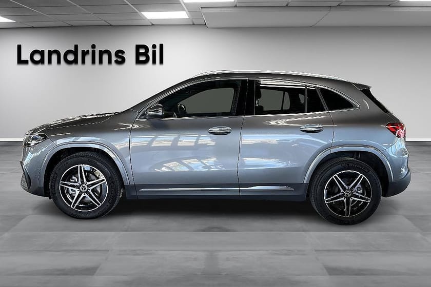 Bild 4 av Mercedes-Benz EQA 250+ AMG Line Advanced / Drag / Adp. fart / MOMS