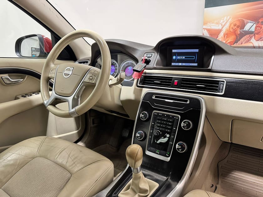 Bild 2 av Volvo V70 D3 Momentum Euro 5 Ny bytt kamrem!
