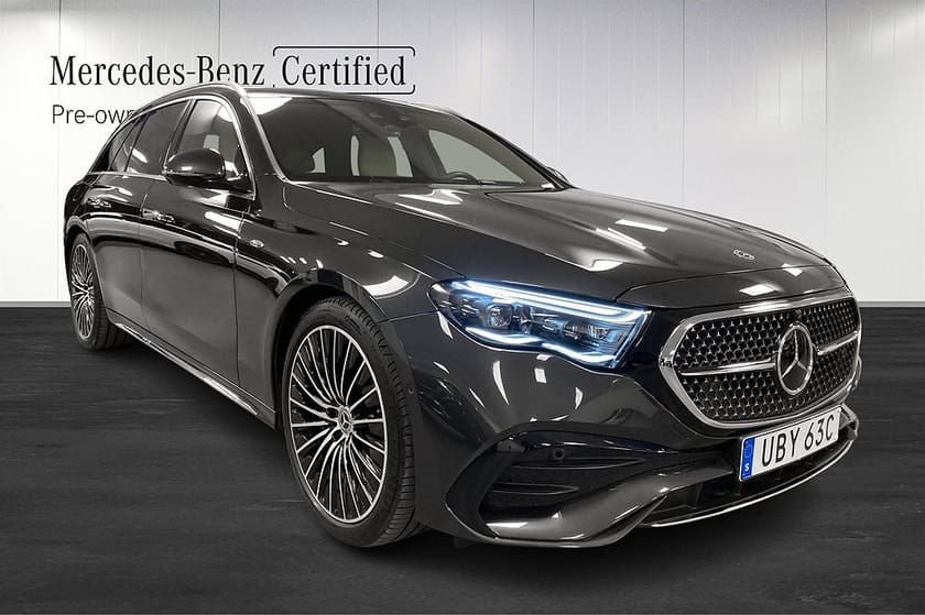 Bild 2 av Mercedes-Benz E 300 T e AMG Advanced Plus Pano Superscreen Drag DISTRONIC