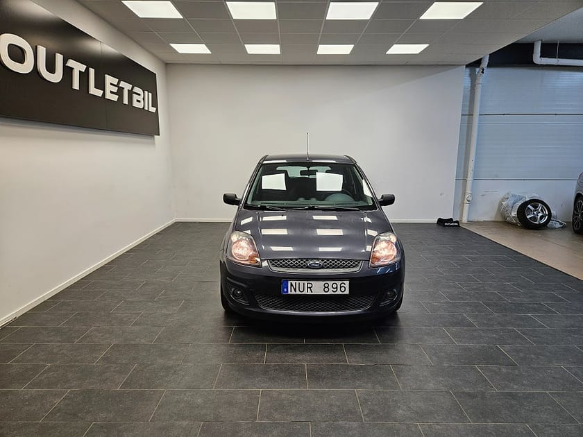 Bild 4 av Ford Fiesta 5-dörrar 1.4 80hk Endast 5500mil 1 ägare Nybytt Kamrem