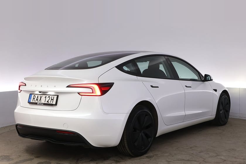 Bild 5 av Tesla Model 3 Standard Range Highland Autopilot Pano V-hjul