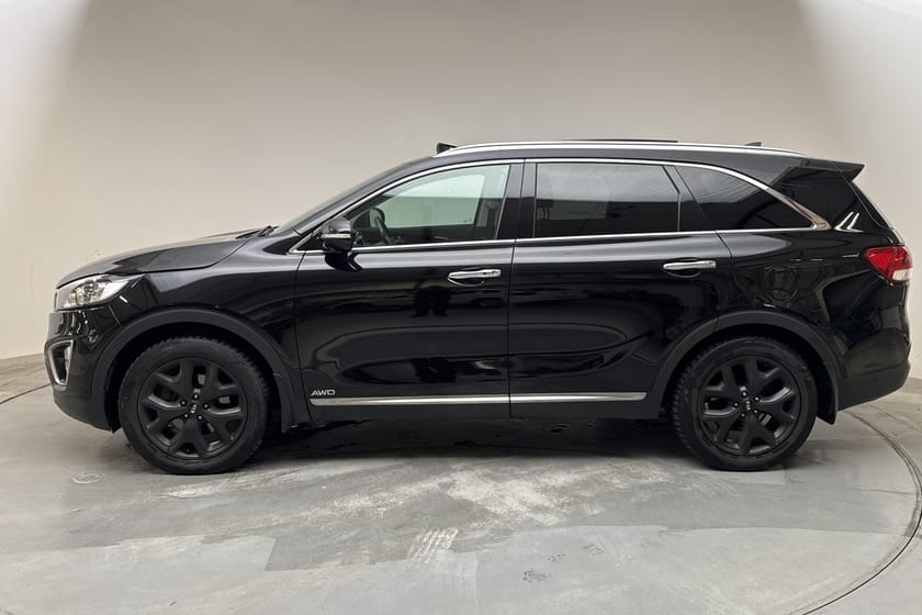 Bild 2 av Kia Sorento 2.2 CRDi (200hk) Läder GPA Panorama