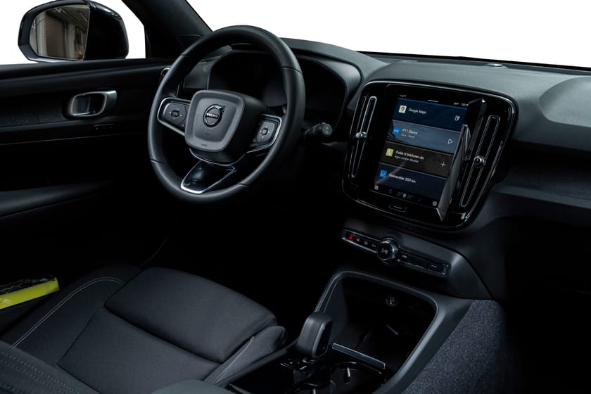 Bilde 3 av Volvo XC40 Recharge Single Motor Plus FWD | Krok  BRUKTBILKAMPANJE!