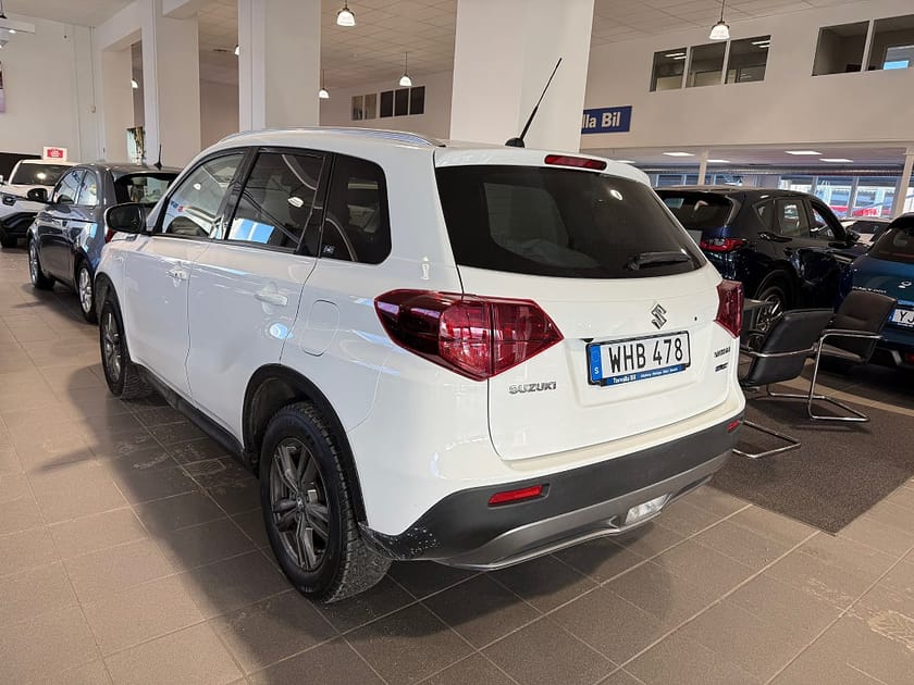 Bild 4 av Suzuki Vitara HEV AllGrip 115HK Select Vinterhjul Automat