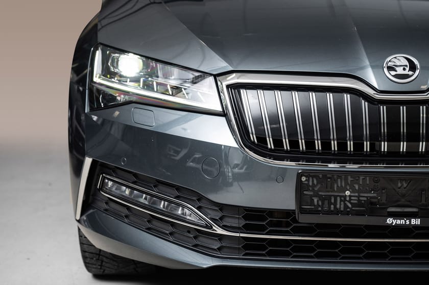 Bilde 3 av Škoda Superb iV Stasjonsvogn PHEV/L&K/SKINN
