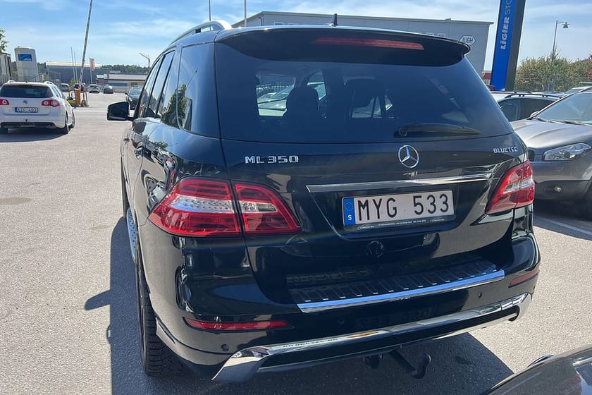 Bild 4 av Mercedes-Benz ML 350 BlueTEC 4MATIC AMG Line Drag