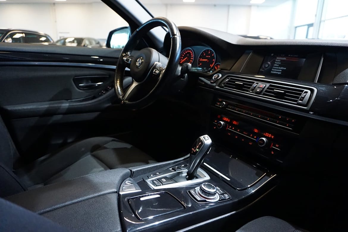 BMW 5-serie 2015 - miniatyr 17