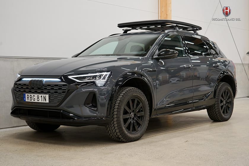 Bild 4 av Audi Q8 55 e-tron quattro EDITION DAKAR Pano B&O 3D HUD UNIK
