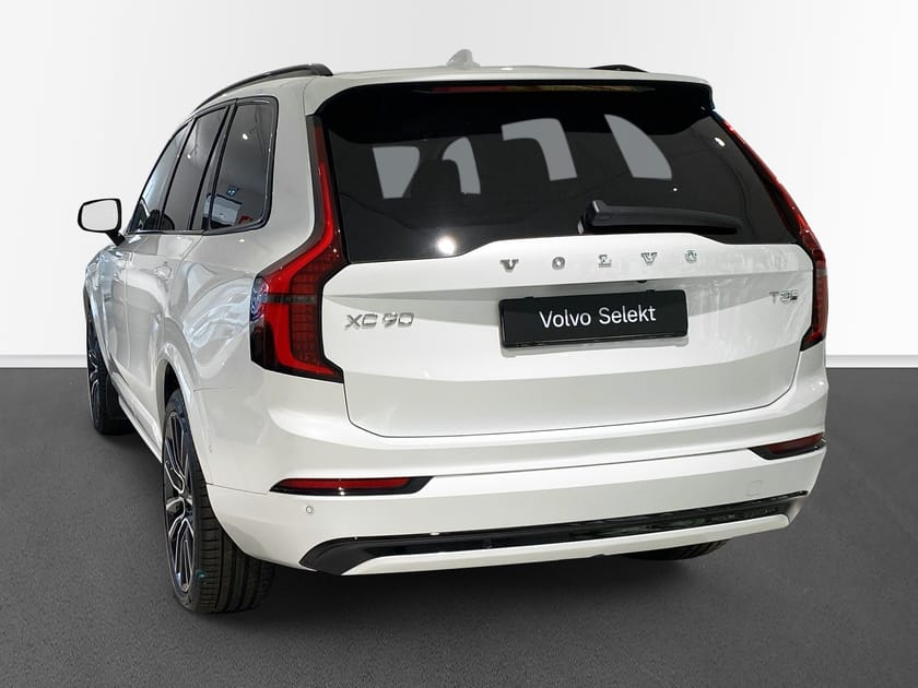 Bild 2 av Volvo XC90 7 Säten II T8 Ultra Dark/B&W/ Luftfjädring/ Dragkrok Vinterhjul