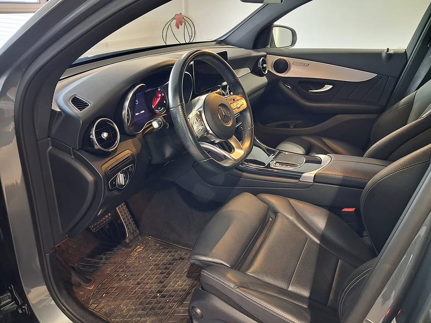 Bild 2 av Mercedes-Benz GLC 300 de Coupé 4MATIC COUPE AMG Plugin 306HK 4x4 Läder