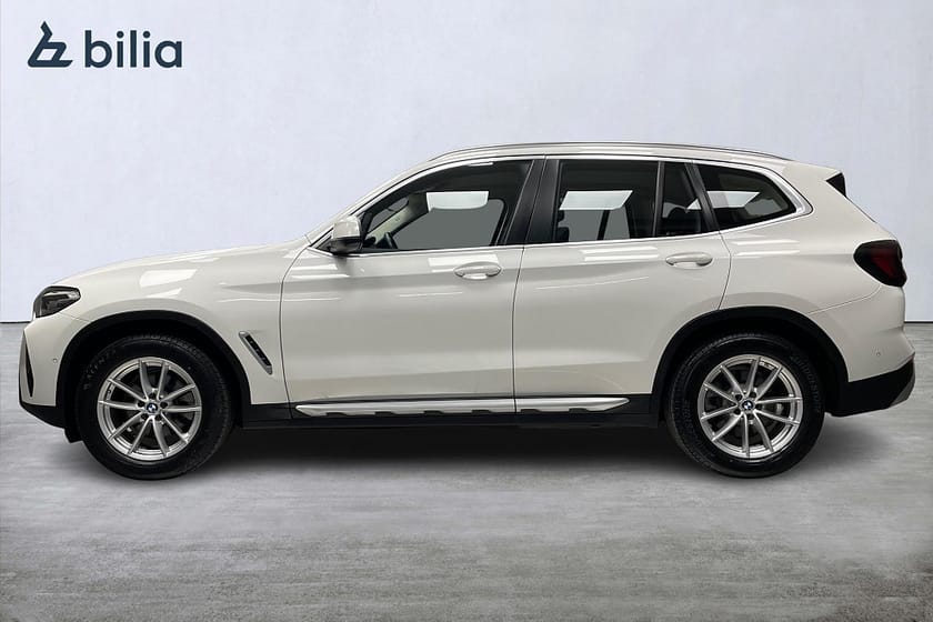Bild 4 av BMW X3 xDrive20d / Parkerings värmare / Drag /