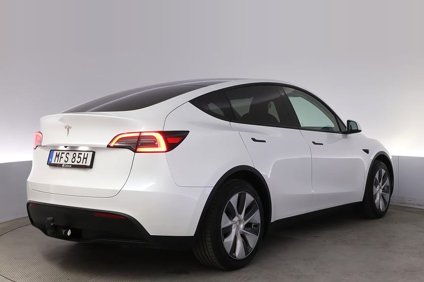 Bild 5 av Tesla Model Y Standard Range RWD Autopilot Pano Drag V-hjul