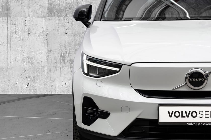 Bilde 4 av Volvo XC40 Recharge Twin motor El. Plus 408Hk. Hengerfeste!