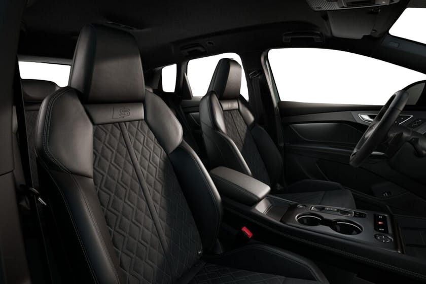 Bild 4 av Audi Q4 e-tron quattro S-line plus edition evolution 299 hk