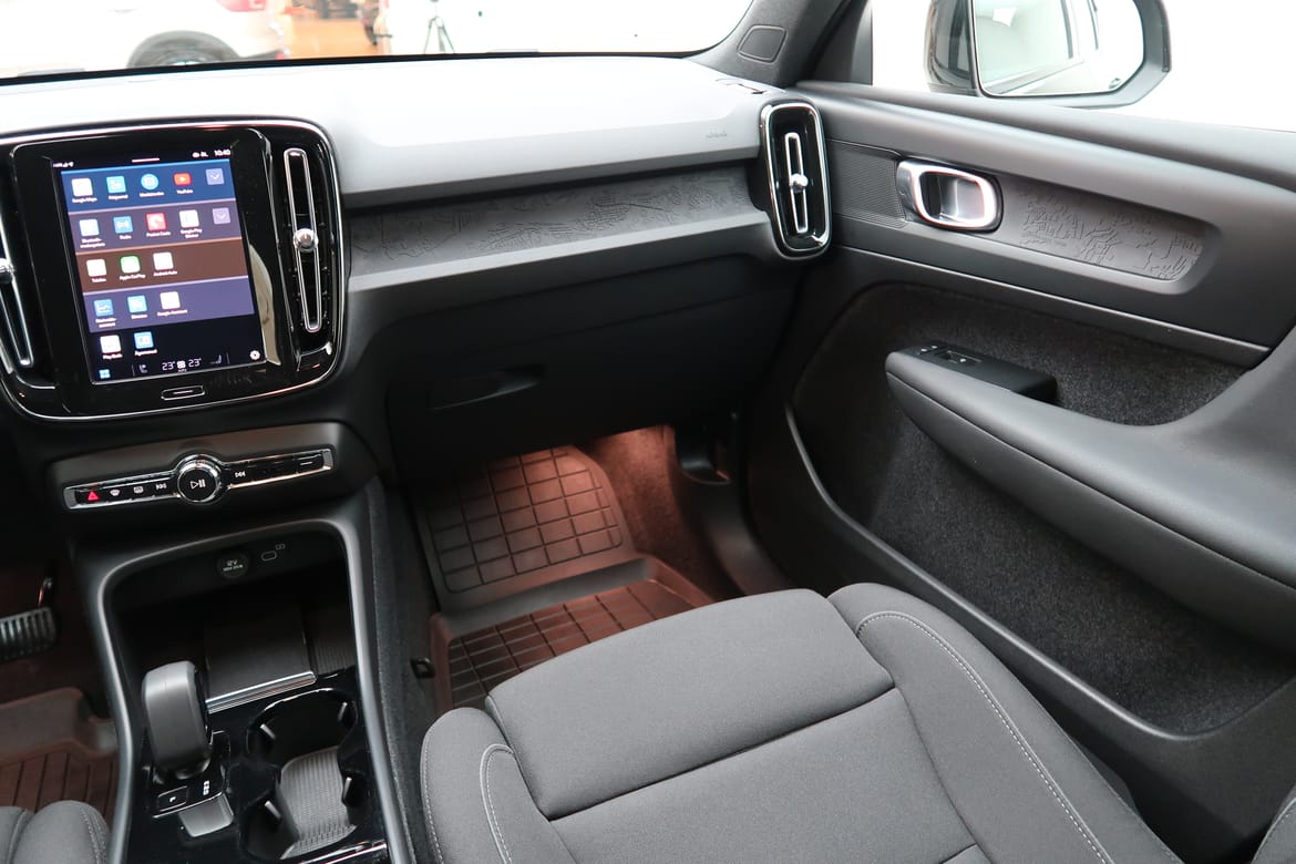 Volvo XC40 2023 - miniatyr 8