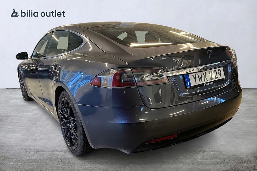 Bild 3 av Tesla Model S 75D Autopilot Luftfjädring Panorama  386 kW Moms