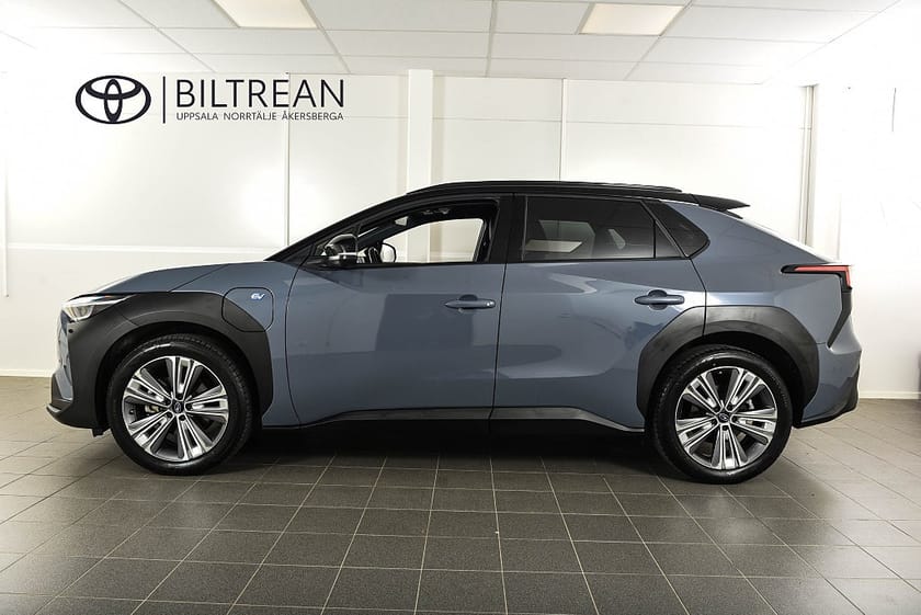Bild 2 av Subaru Solterra 72.6 kWh AWD Touring+ Panorama Harman&Kardon 360-Kamera