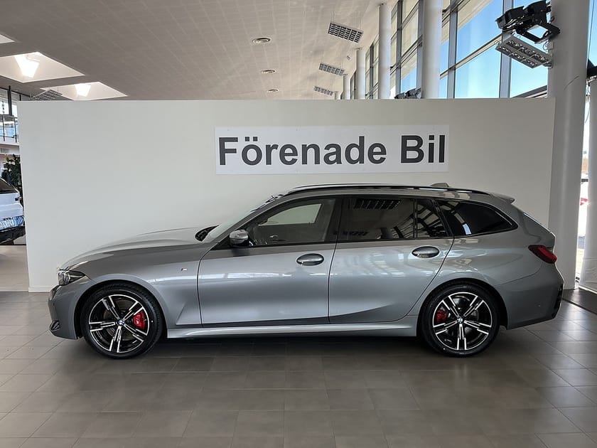 Bild 3 av BMW 320d xDrive Touring 320 M Sport Pro Drag Rattvärme Park Assist