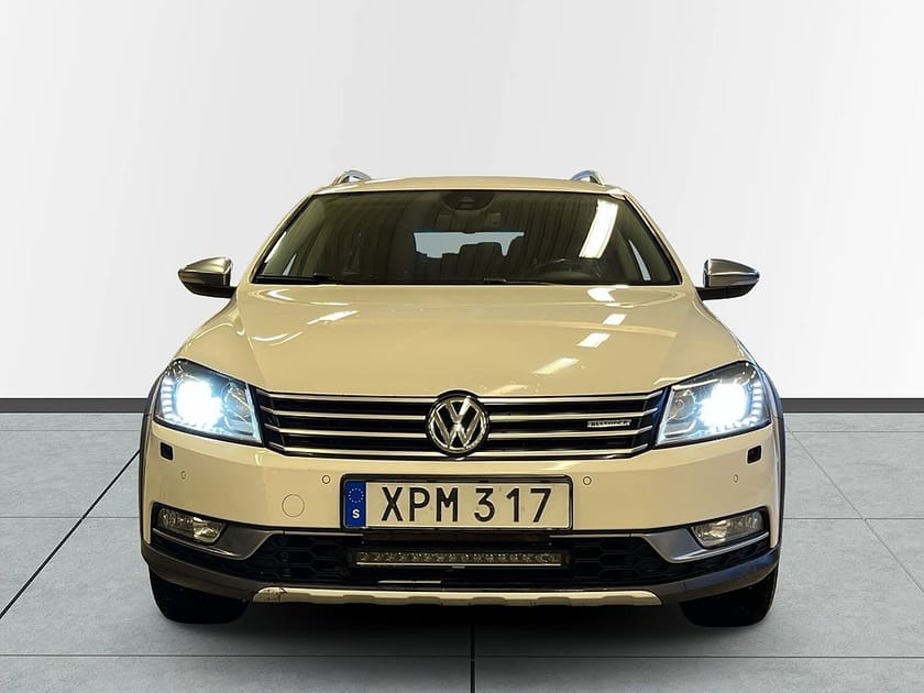 Bild 2 av Volkswagen Passat Alltrack 2.0 TDI Drag/Kamera/Skinn/D-Värm/Ny besiktad