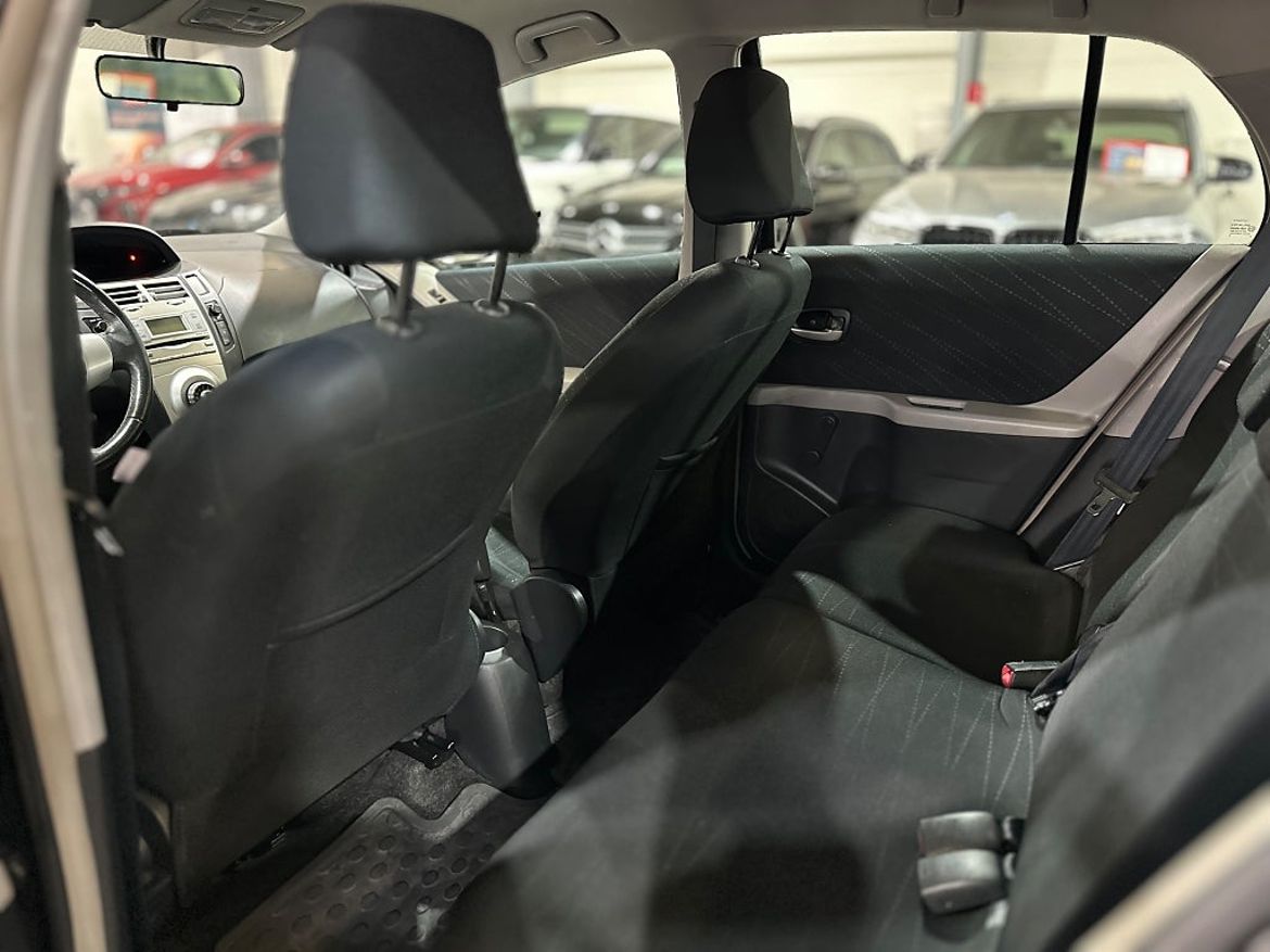 Toyota Yaris 5-door 1.4 D-4D Manual, 90hp, 2008