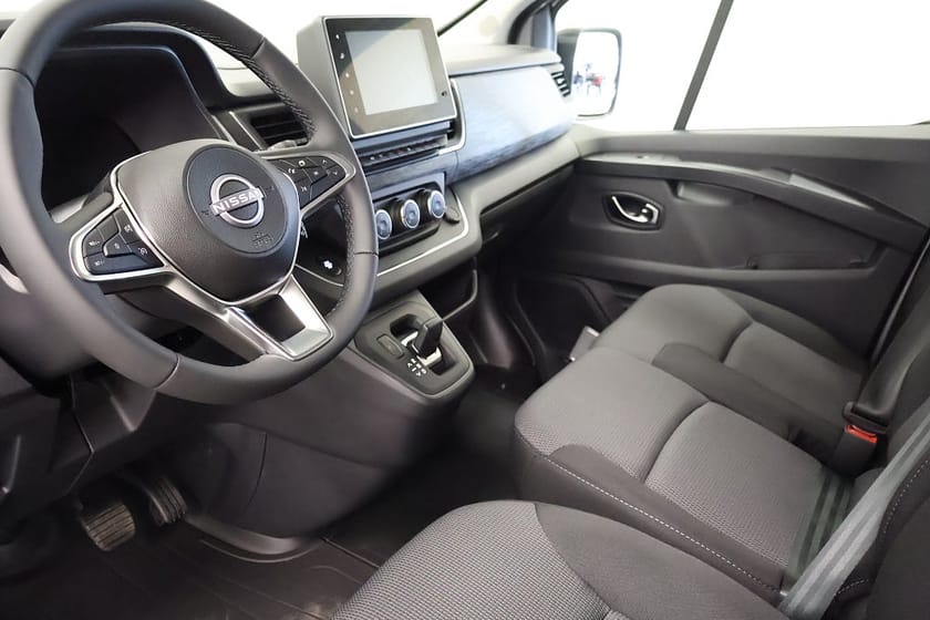 Bild 2 av Nissan Primastar Crew Combi dCi150 A/T L2H1 N-Connecta  DSD - 9 seats