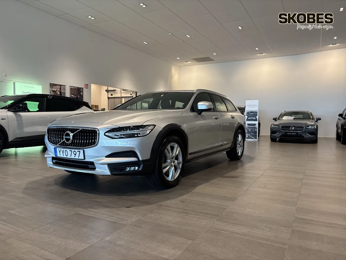 Volvo V90 Cross Country
