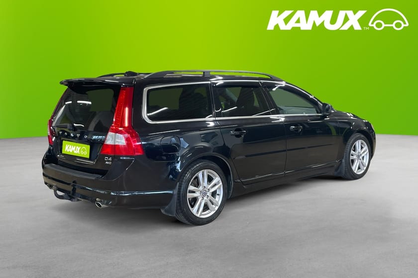 Bild 4 av Volvo V70 D4 AWD 163hk Momentum Värmare Skinn Drag Välservad