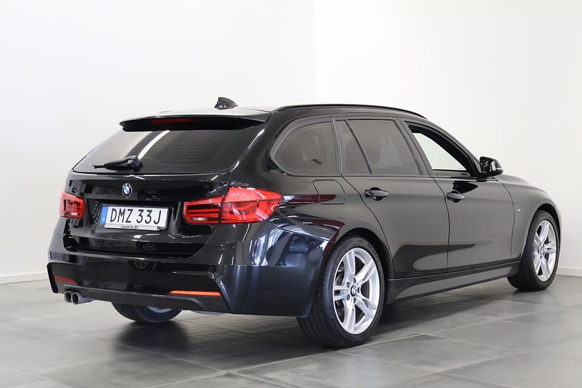 Bild 3 av BMW 320d xDrive Touring M-Sport Skinn V-Hjul Navi M-Värm NYSERV
