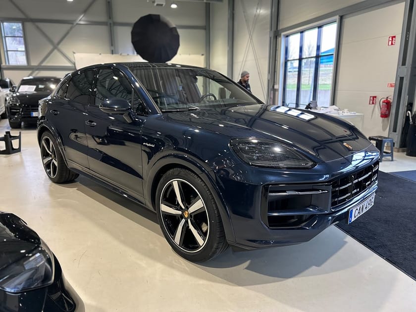 Bild 2 av Porsche Cayenne E-Hybrid Coupé Facelift 470hk - Se utrustning!!!