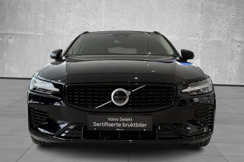 Bilde 2 av Volvo V60 T6II 350Hk AWD, H.Feste, P.Varmer, Google, kamera, App