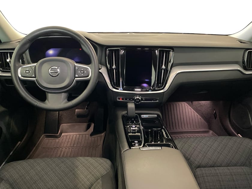 Bild 5 av Volvo V60 Recharge T6 Core Edition - Drag!