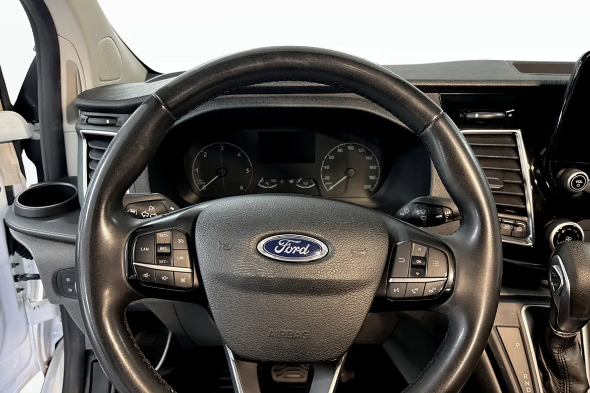 Ford Transit Custom 340 Crew Van