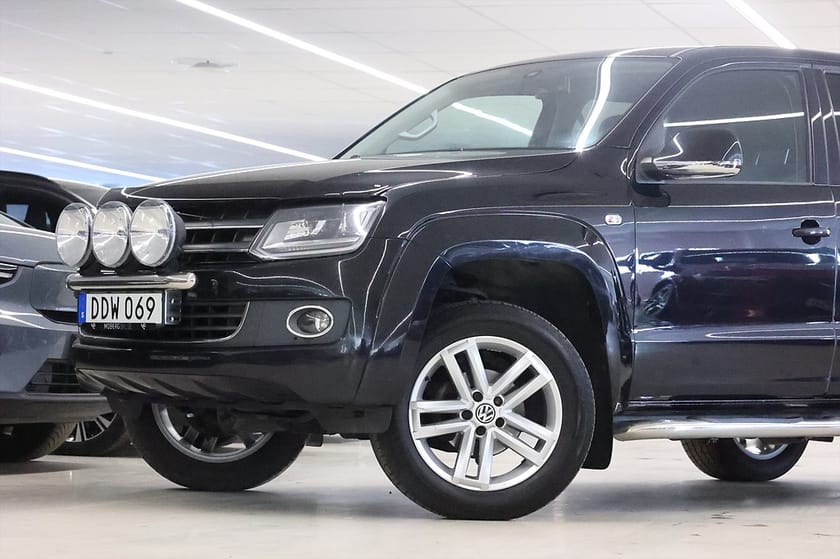 Bild 4 av Volkswagen Amarok DoubleCab 2.8t 2.0 BiTDI 4M 180hk Highline B-Kamera Flakkåpa