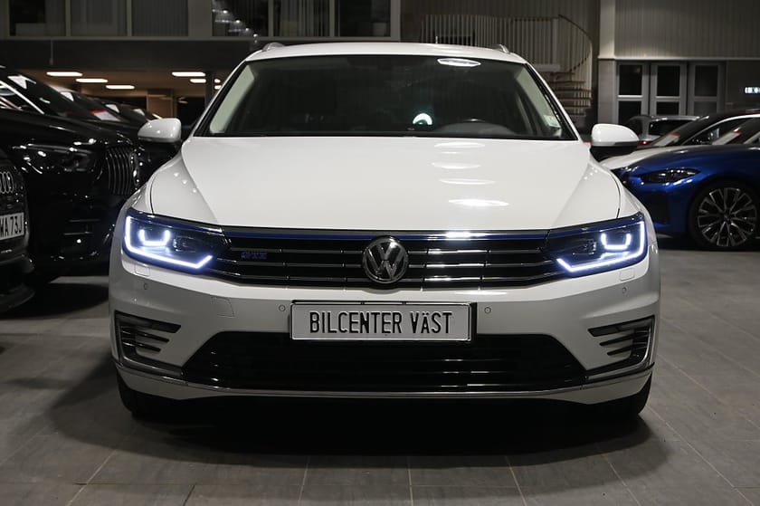 Bild 5 av Volkswagen Passat Variant GTE Business Executive Värmare Drag
