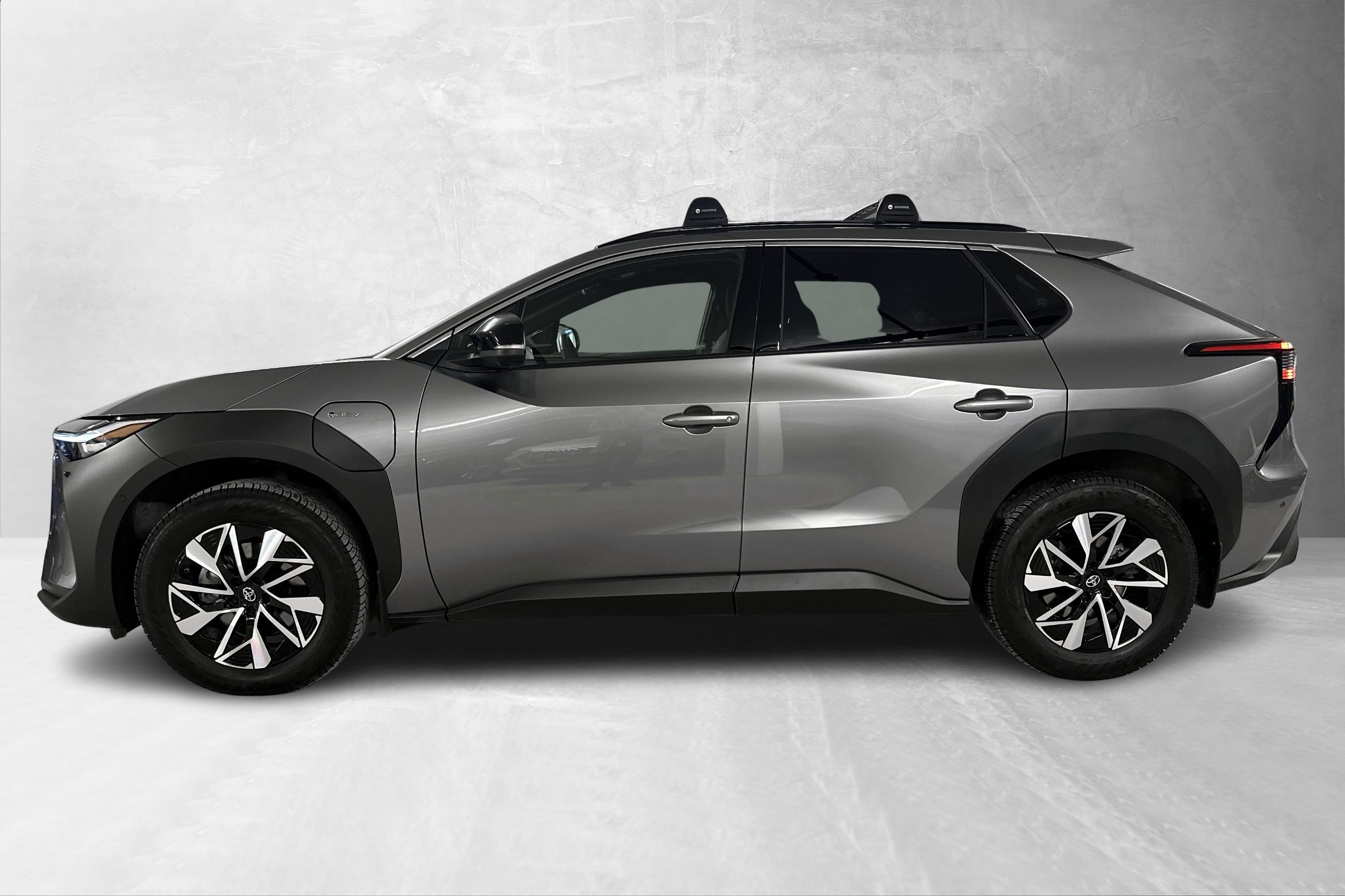 Thumnail bilde 1 av Toyota bZ4X