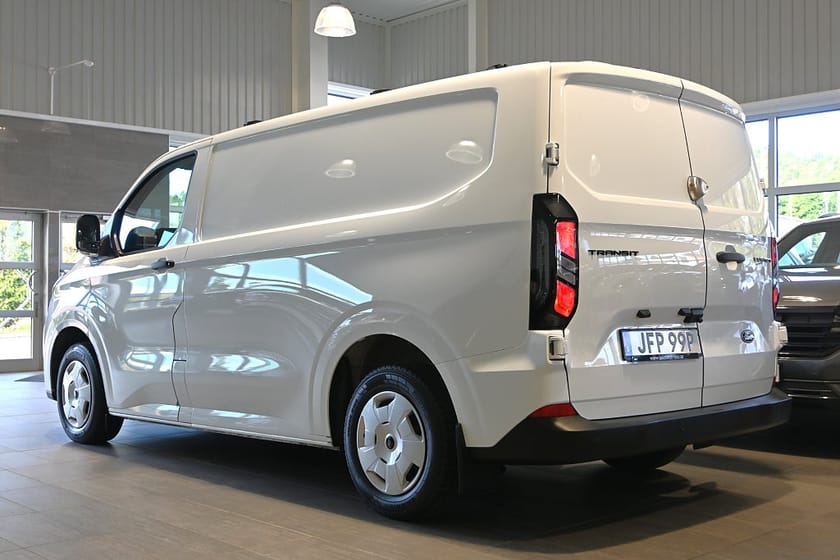 Bild 3 av Ford Transit Custom 280 2.0 Nya modellen Verkstadsinredd Vinterhjul