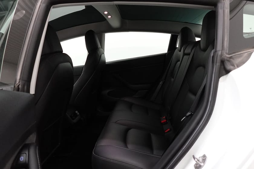 Bild 5 av Tesla Model 3 Long Range AWD 360° Premium Sound Autopilot Pano P-Värm