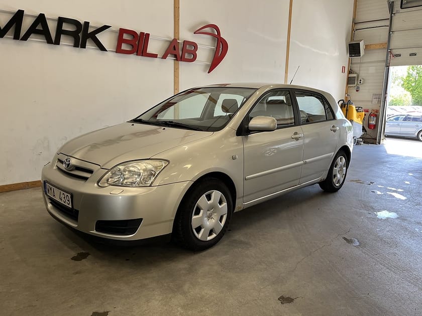 Bild 2 av Toyota Corolla 1.4 97hk EN ÄGARE