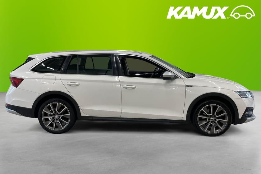 Bild 2 av Škoda Octavia Scout 2.0 TDI 4x4 Moms Värmare Drag Cockpit