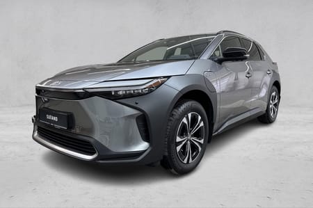 Toyota bZ4X Executive AWD, Hengerfeste